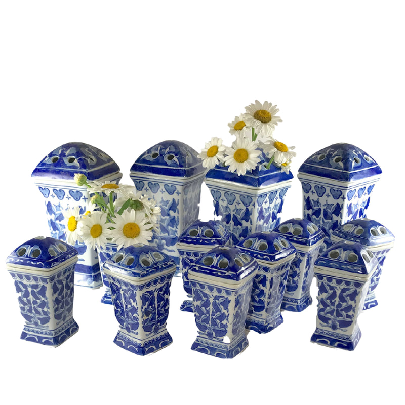 Blue and White flower vessels for rent Northshore of Chicago, Winnetka , Highland Park, Wheaton Illinois.