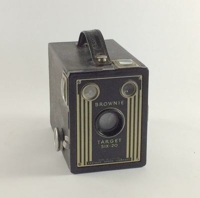 Vintage Box Camera to use as a centerpiece