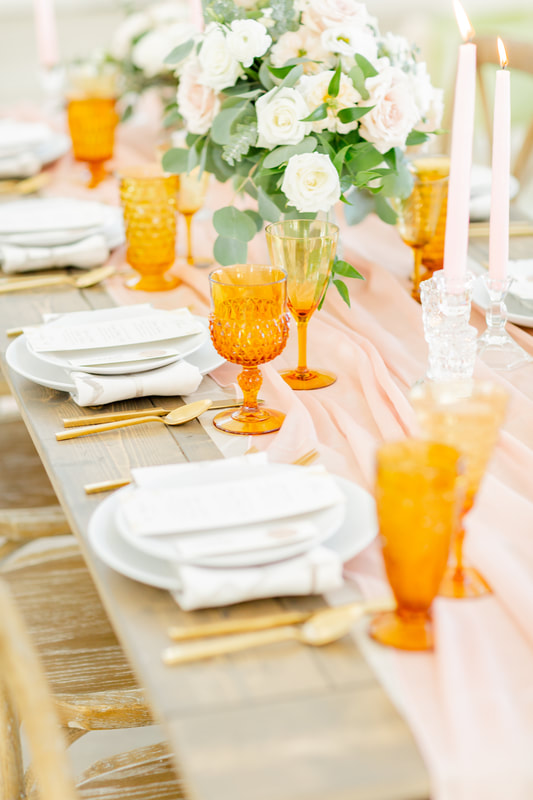 Matching amber glasses and matching linen coupe dinnerware