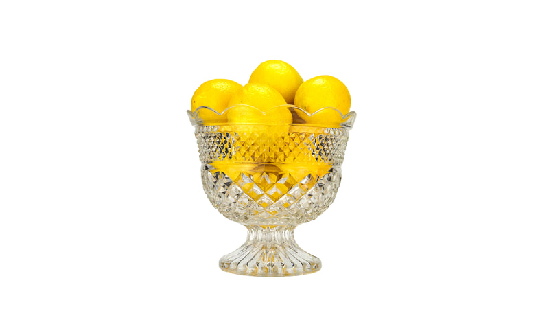 Crystal trifle bowl with lemons