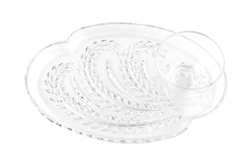Appetizer curvy clear glass plate with an etched wheat pattern in the glass. 